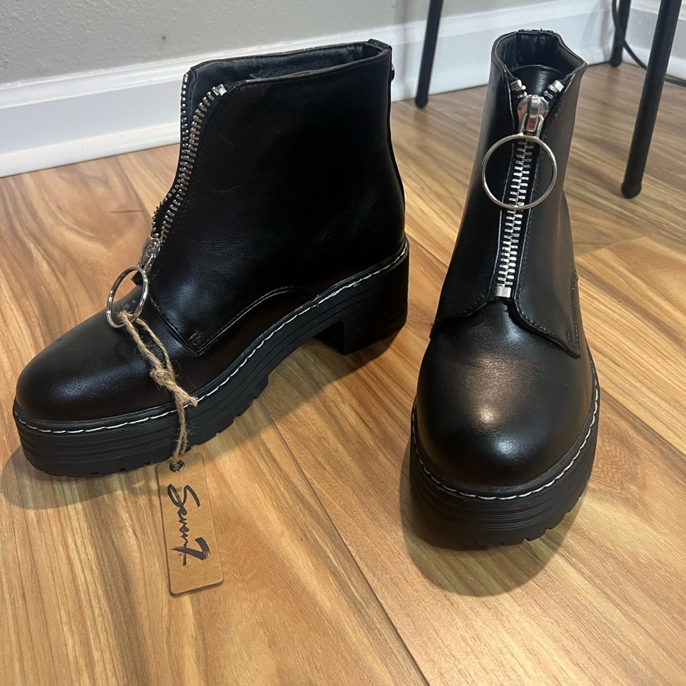 Seven 7 Black Women's Ankle Boots NWT